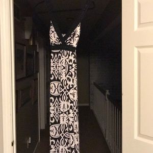 Maxi black and white dress